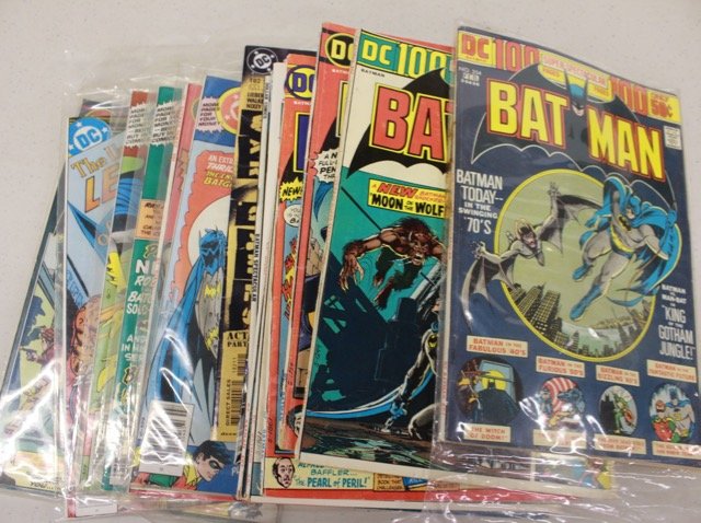 DC COMIC BOOK GROUP (1 of 3)