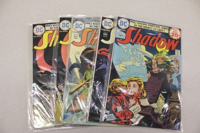 DC COMIC BOOK GROUP (1 of 2)