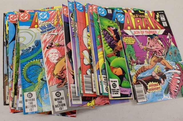 DC COMIC BOOK GROUP (1 of 4)