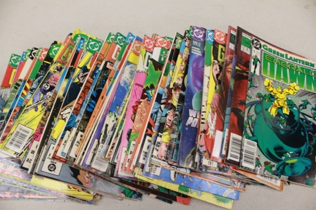 DC COMIC BOOK GROUP (1 of 4)