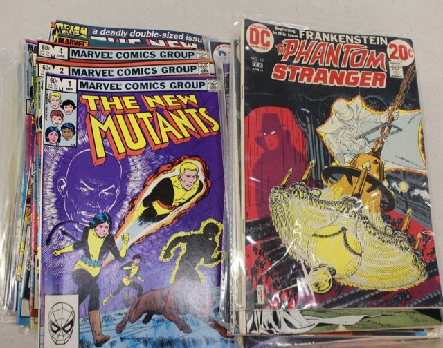 DC & MARVEL COMICS (1 of 6)