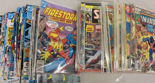 DC COMIC BOOK GROUP (1 of 5)