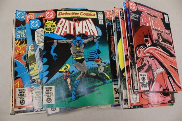 DC COMIC BOOK GROUP (1 of 3)