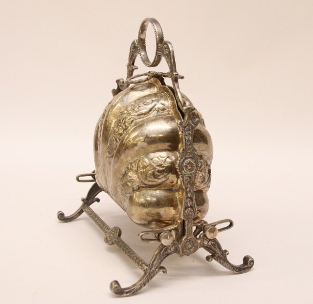 SILVER PLATED TOAST CADDY (1 of 3)