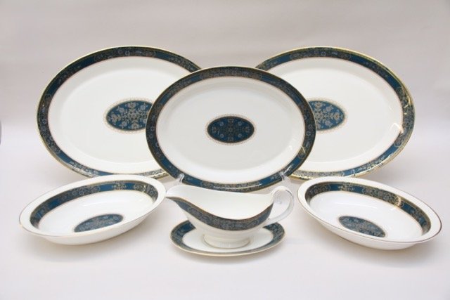 ROYAL DOULTON "CARLYLE" LOT (1 of 4)