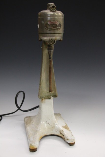 VINTAGE ARNOLD ELECTRIC DRINK MIXER (1 of 2)
