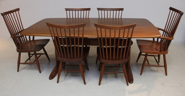 ROBERT WHITLEY TABLE AND CHAIRS (1 of 7)