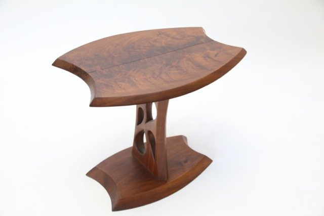 ROBERT WHITLEY STAND (1 of 5)