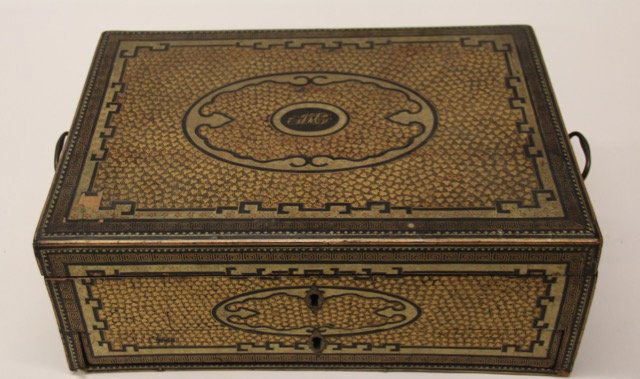 19TH CENTURY CHINESE SEWING BOX (1 of 2)