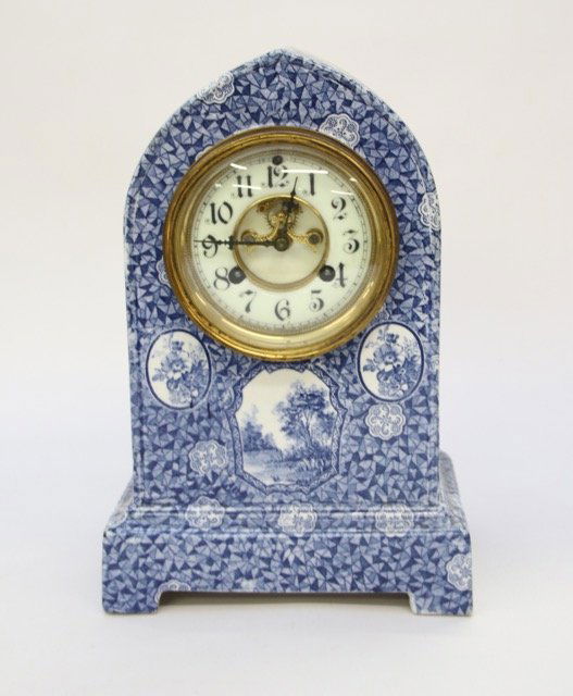WATERBURY MANTLE CLOCK (1 of 3)