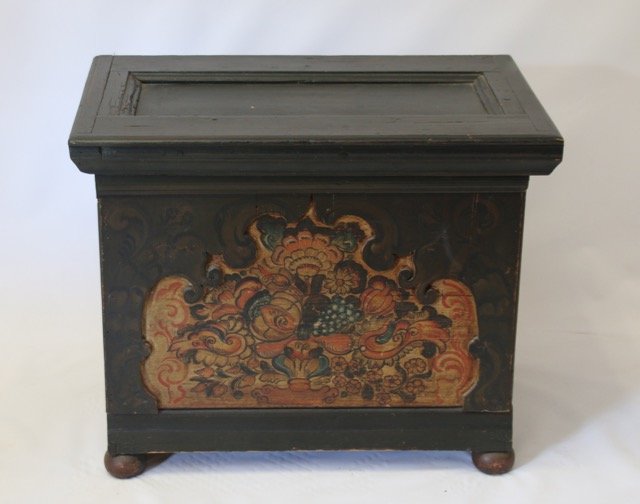 LIFT LID DOWER CHEST: HAND PAINTED, WITH FLORAL AND FRUIT MOTIF, BUN FEET, STRAP HINGES, AND IN ORIGINAL CONDITION Dimensions: 30" X 24" X 18"