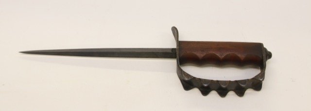 US MODEL 1917 KNUCKLE FIGHTING KNIFE: A.C. CO MAKERS Dimensions:
