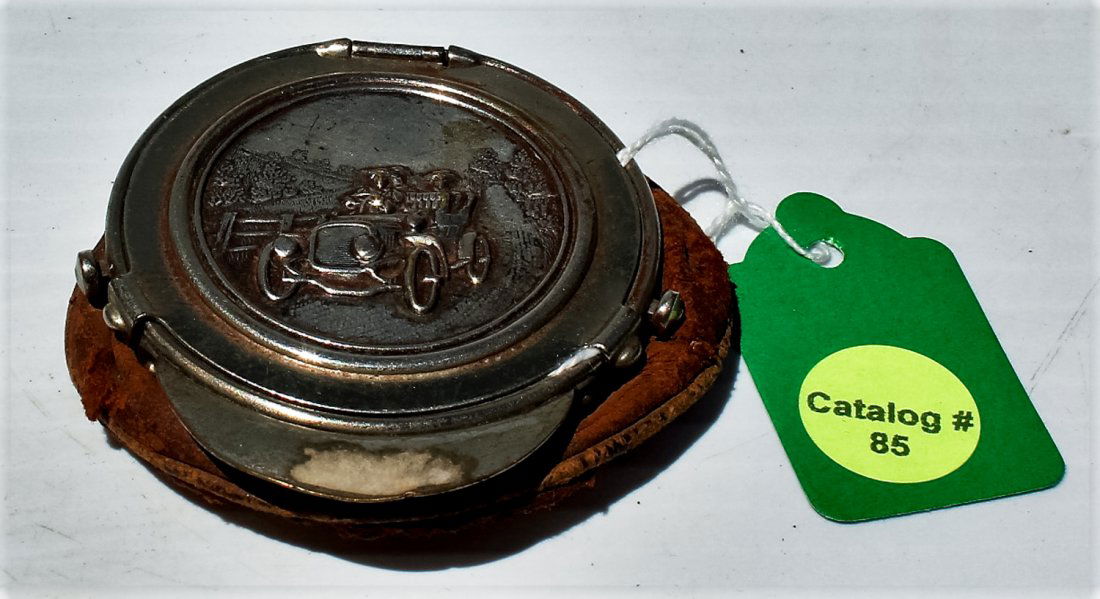 ANTIQUE CAR CHANGE PURSE (1 of 3)