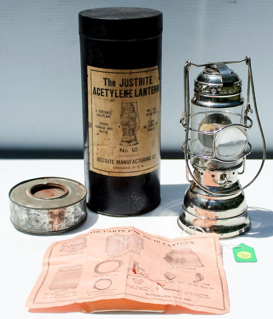 VINTAGE JUSTRITE ACETYLENE LANTERN #10 (1 of 6)