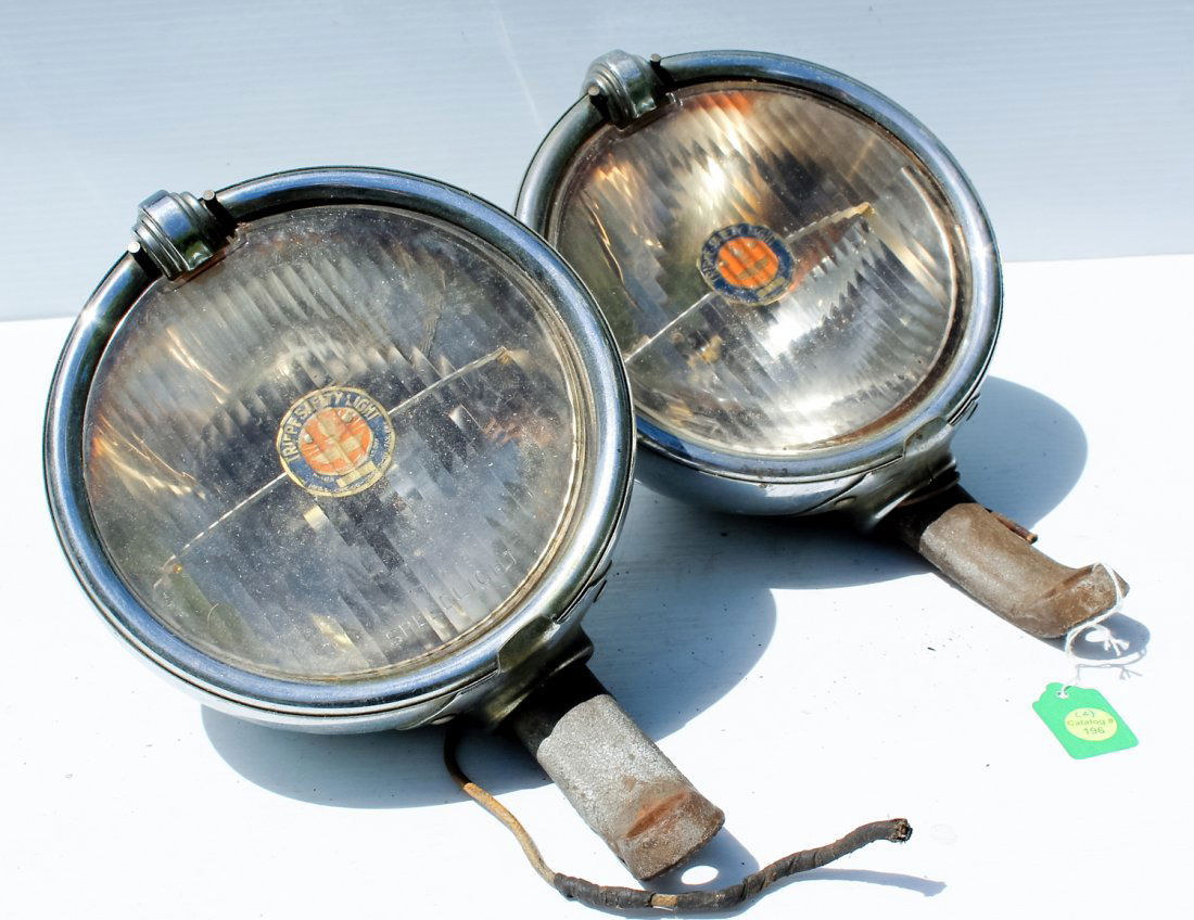 PR. TRIPPE SAFETY LIGHTS: SPEEDLIGHT - CHICAGO -TORONTO- HALLIFAX-ENG CO. - WITH BRACKETS 8 1/2"