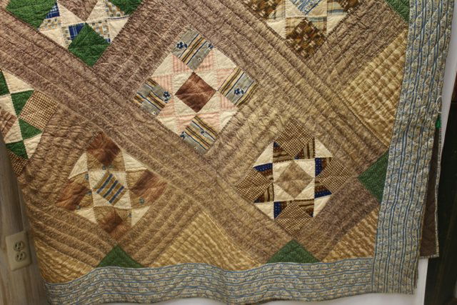19TH CENTURY HAND STITCHED QUILT (1 of 2)