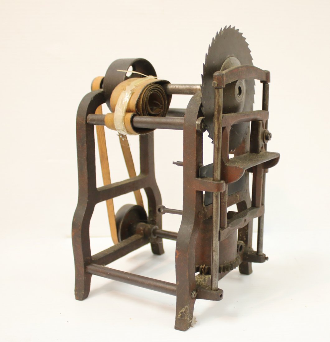 PATENT MODEL BUZZ SAW (1 of 3)