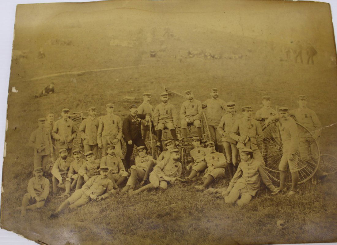 VINTAGE BICYCLE PHOTO (1 of 3)