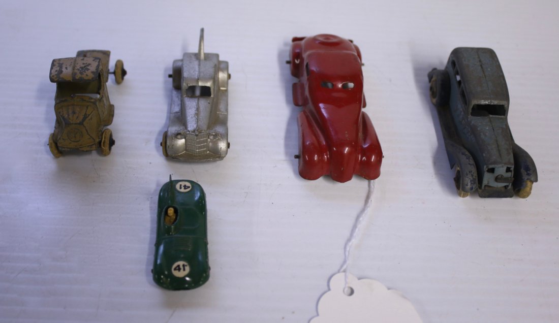 LOT OF VINTAGE CARS (1 of 5)