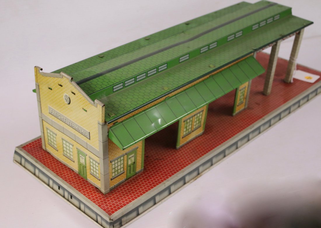 TIN LITHOGRAPH BUILDING (1 of 2)