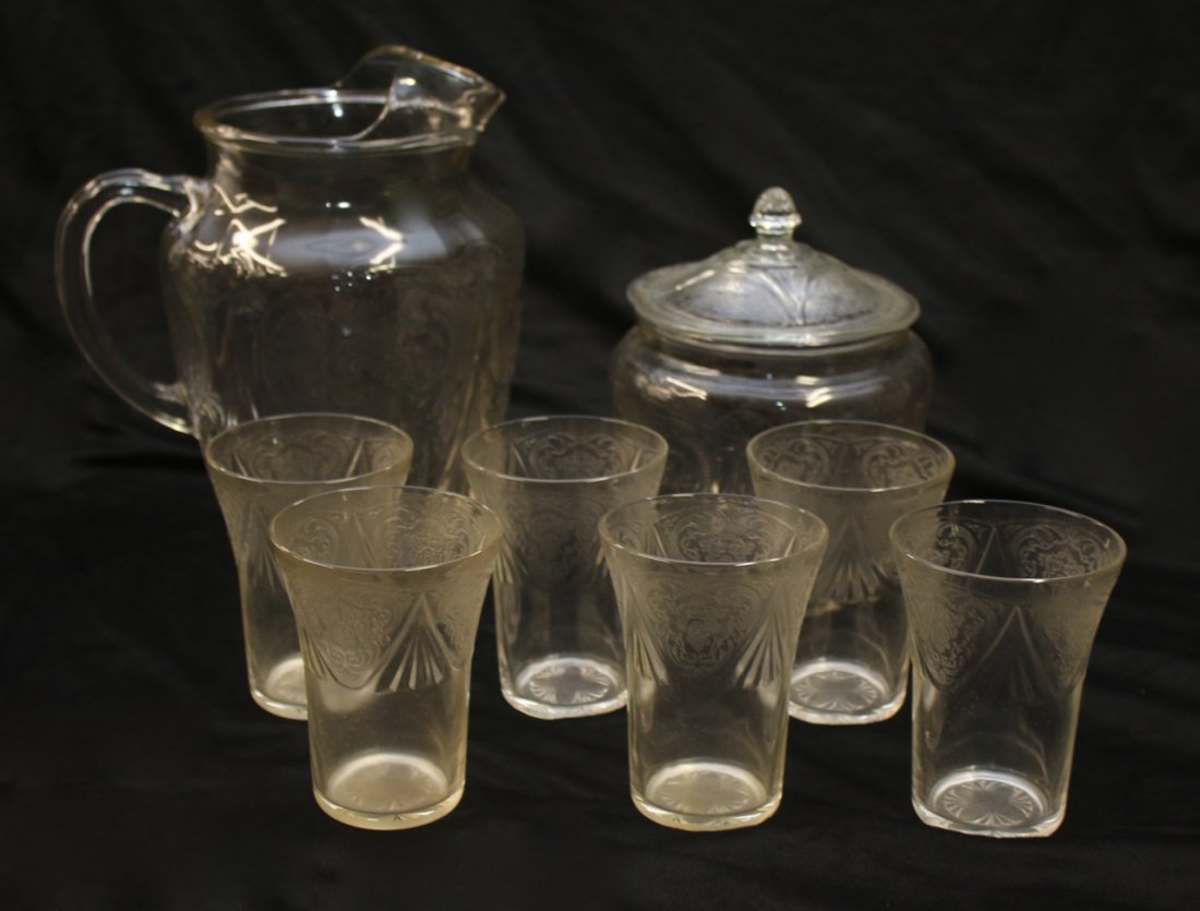 DEPRESSION GLASS -  ROYAL LACE (LOT OF) (1 of 4)