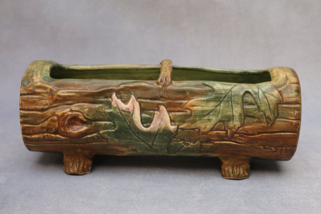 WELLER "WOODCRAFT" LOG PLANTER (1 of 4)