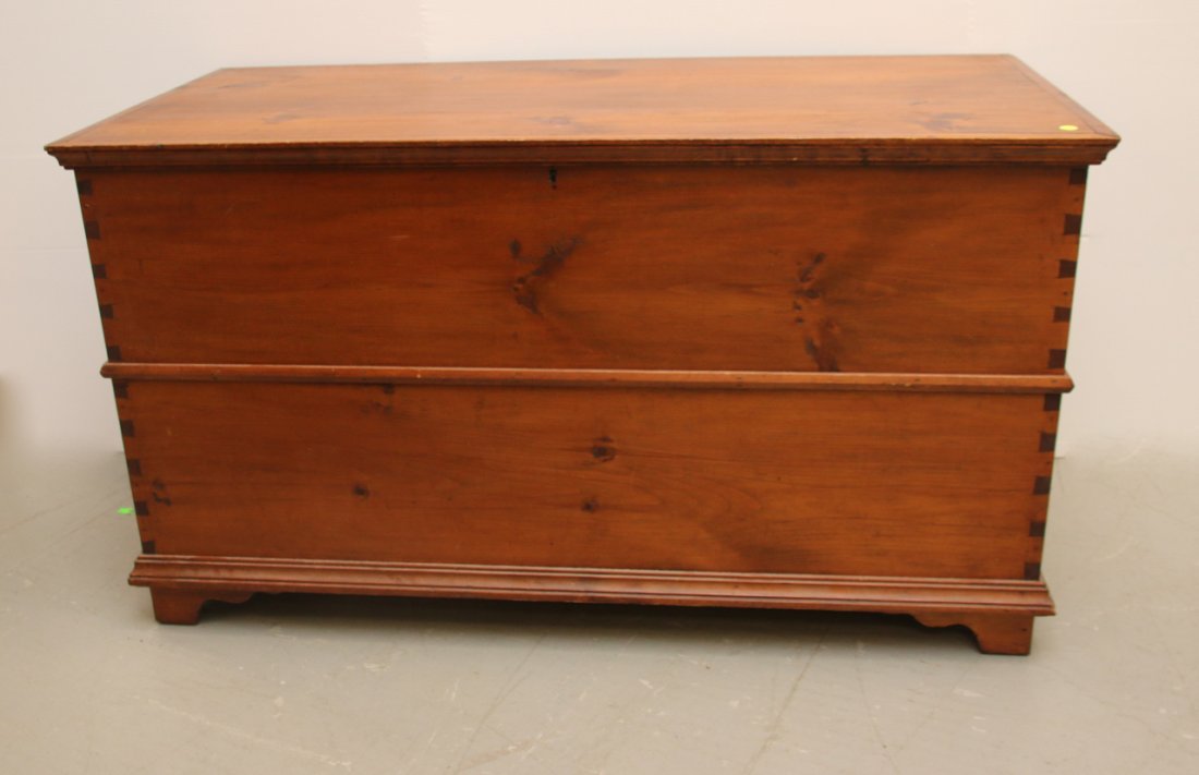 EARLY BLANKET CHEST (1 of 5)
