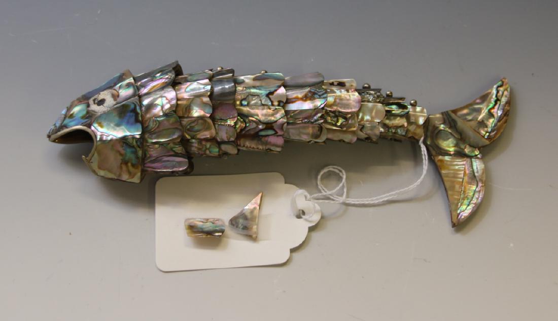 VINTAGE FISH BOTTLE OPENER (1 of 3)