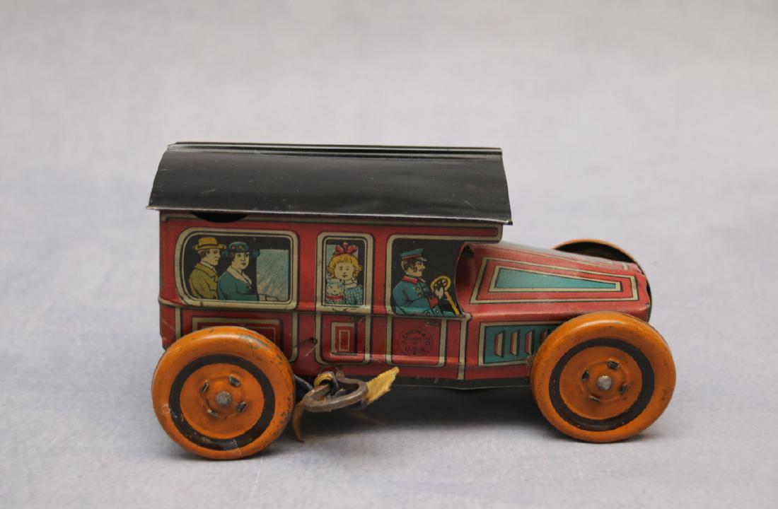 TIN LITHOGRAPH CAR (1 of 4)