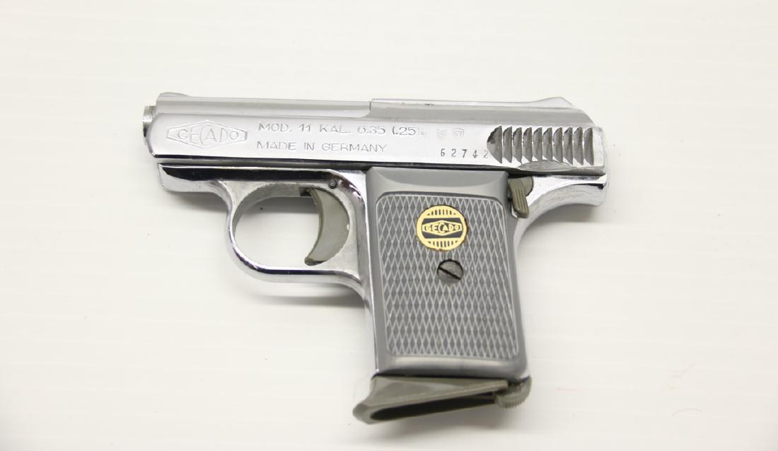 GECADO MODEL 11: GECADO MODEL 11 - 6.35 (L25) - SER# 62742 - IN ORIGINAL BOX USED - GOOD OVERALL CONDITION