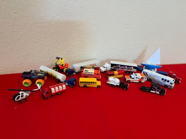 Matchbox & Hotwheel Collection, 15 Pieces