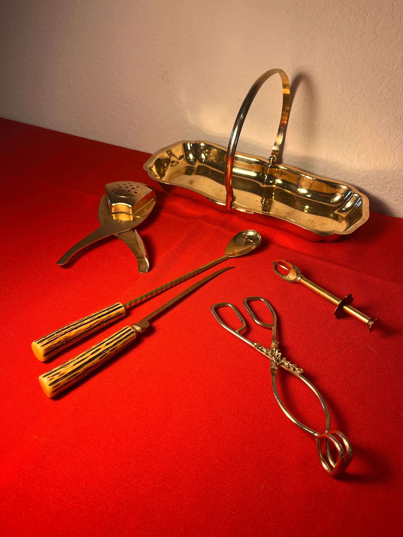 Gold Tone Kitchen & Barware, 6 Pieces (1 of 9)