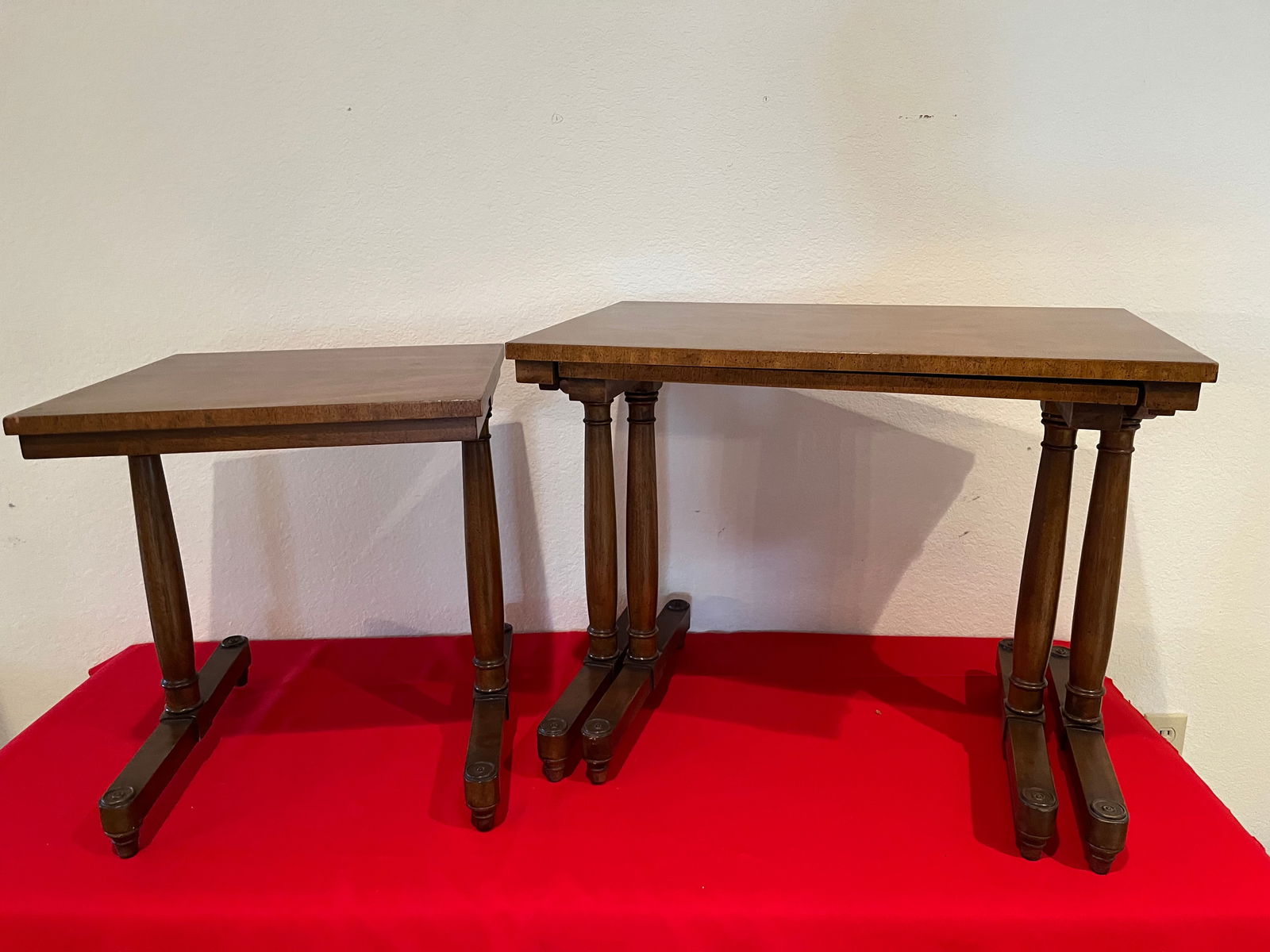 Vintage Heritage Mahognay Nesting Tables, 3 Pieces (1 of 7)