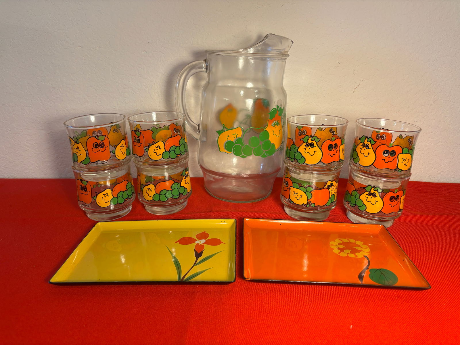 Fun Nancy Lynn Colorful Glass Lot, 11 Pieces (1 of 3)