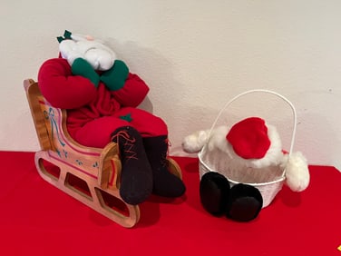 Wood Sleigh & Santa's Lot, 7 Pieces