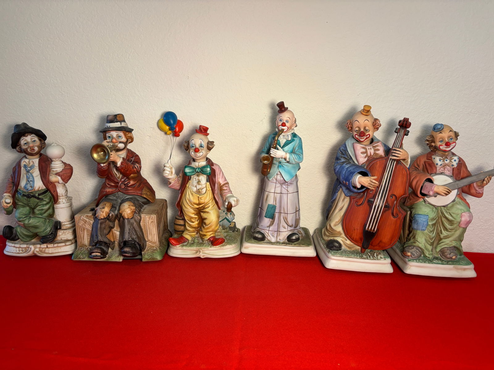 Muscial Ceramic Clown Lot, 6 Pieces (1 of 2)