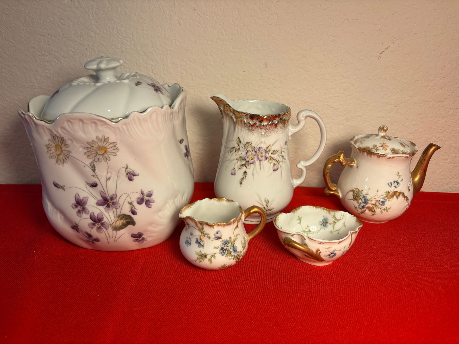 Two Vintage Porcelain Tea Sets, 7 Pieces (1 of 7)