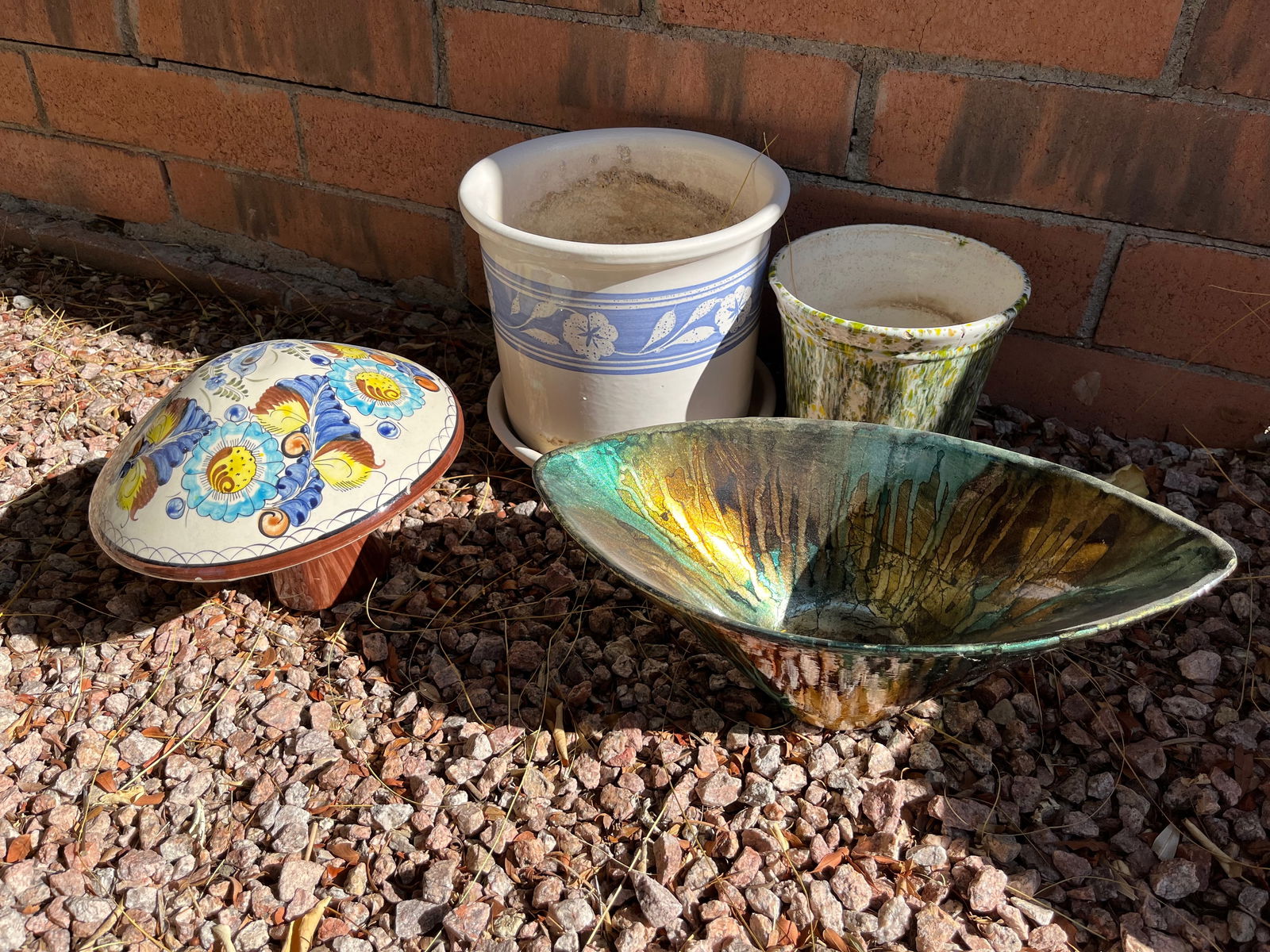 2 Planters, Decorative Bowl, and Mushroom (1 of 5)