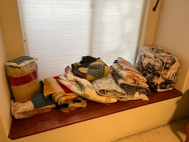 Antique & Vintage Quilts and Afghans +++.