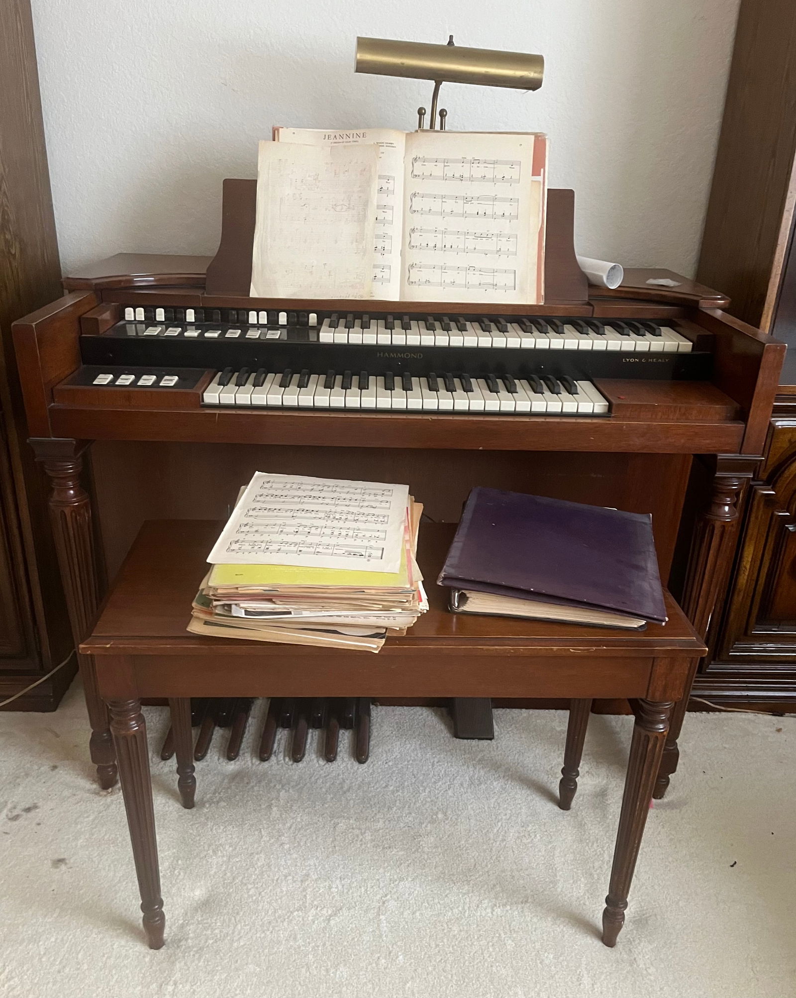 Hammond M3 Organ, Vintage: Good condition.