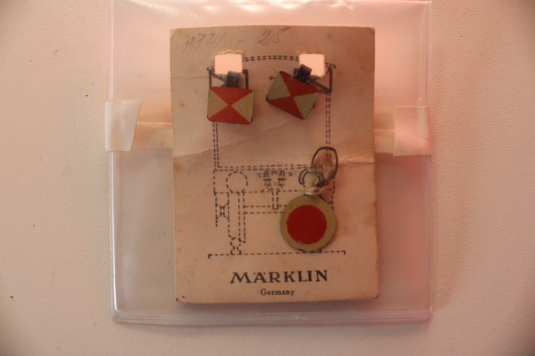 Marklin train end set: Marklin train end set used, Z 2-3