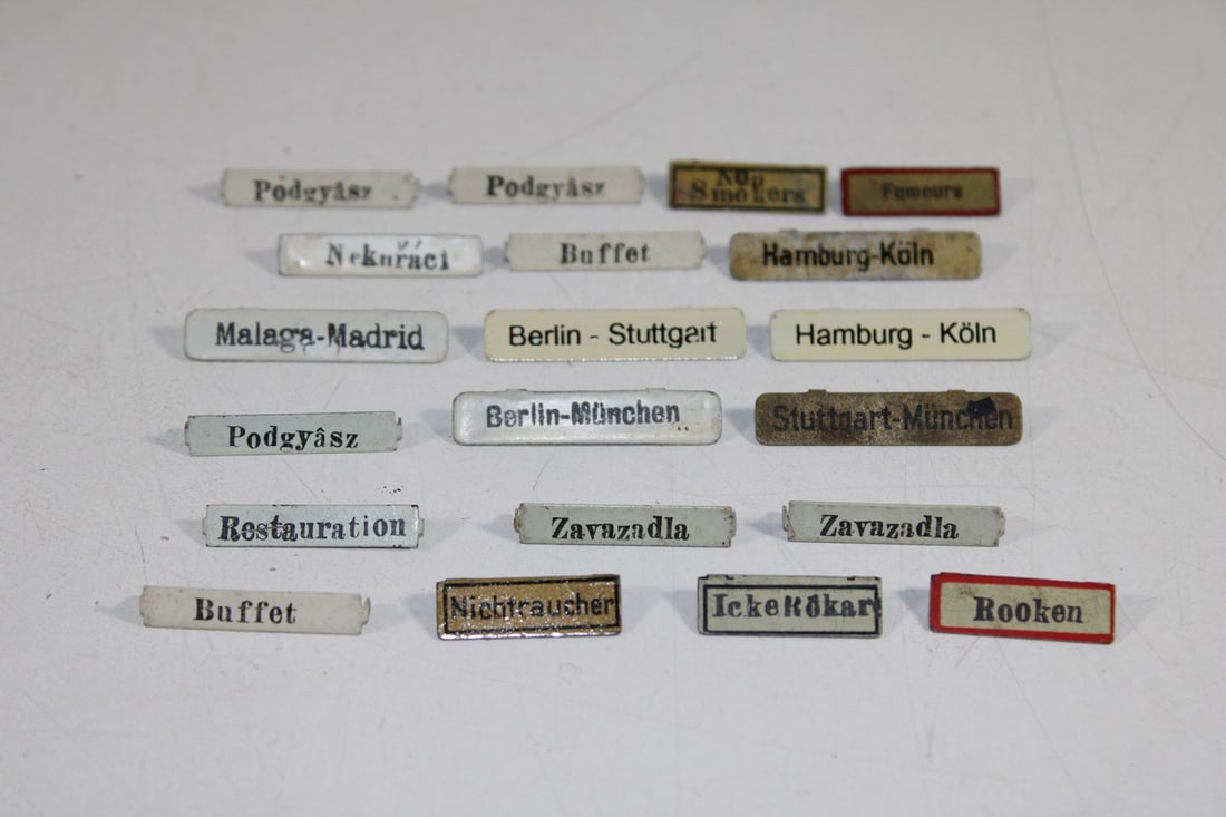 Marklin train running signs: Marklin train running signs Original and reproduction, used, NV, as spare part, Z 2-4