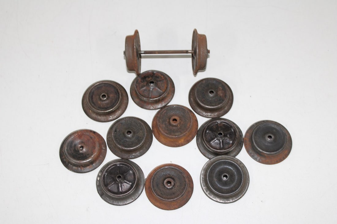 Marklin gauge 1 tin wheels: Marklin gauge 1 tin wheels used, NV, as spare part, Z 2-4