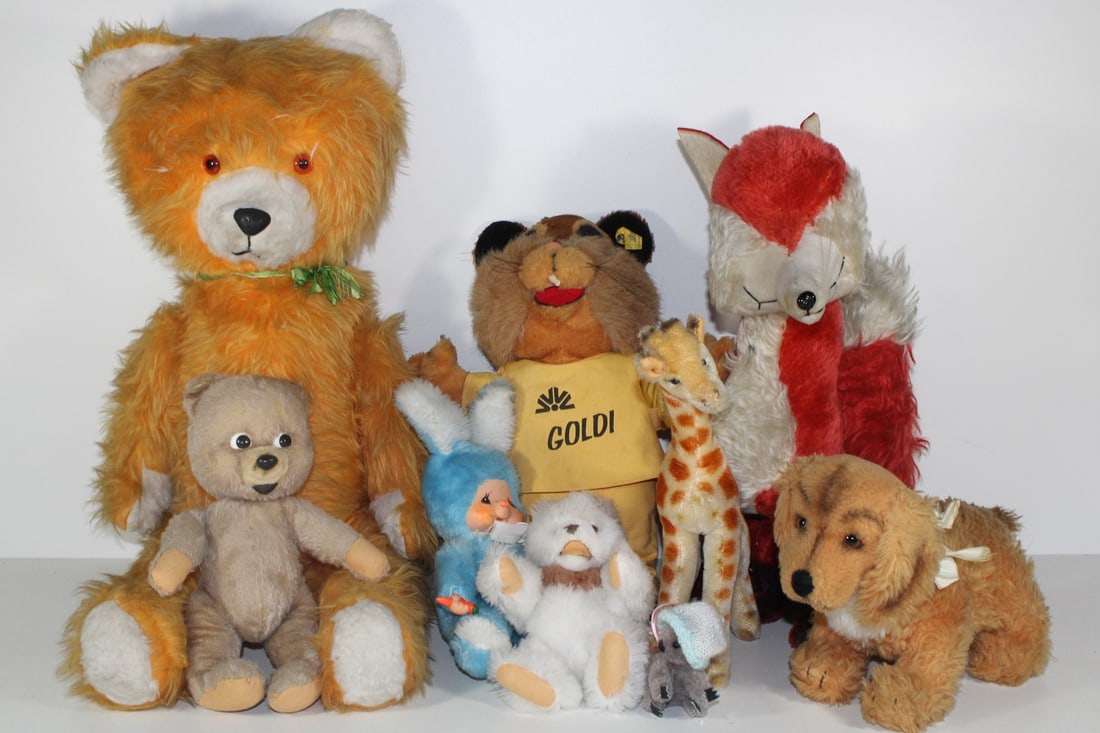 Steiff and other soft toys (1 of 1)