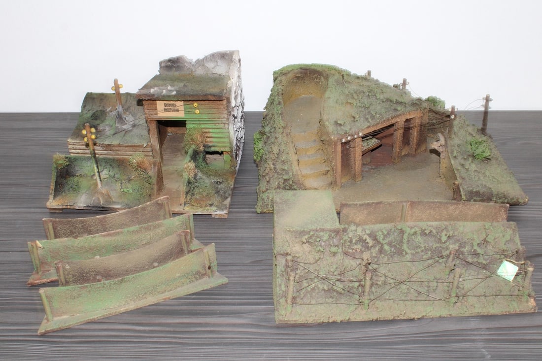 Lineol command post and accessories (1 of 2)