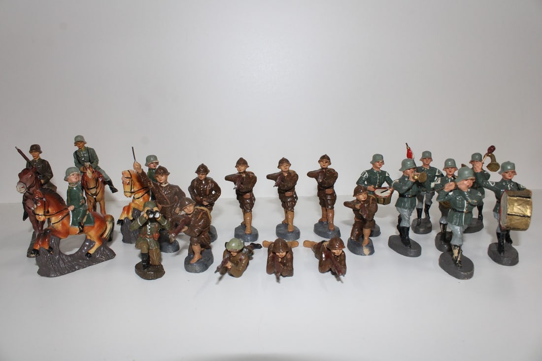 Lineol Elastolin horsemen soldiers: Lineol Elastolin horsemen soldiers 7.5cm series, various manufacturers, used, possibly NV, Z 2-3