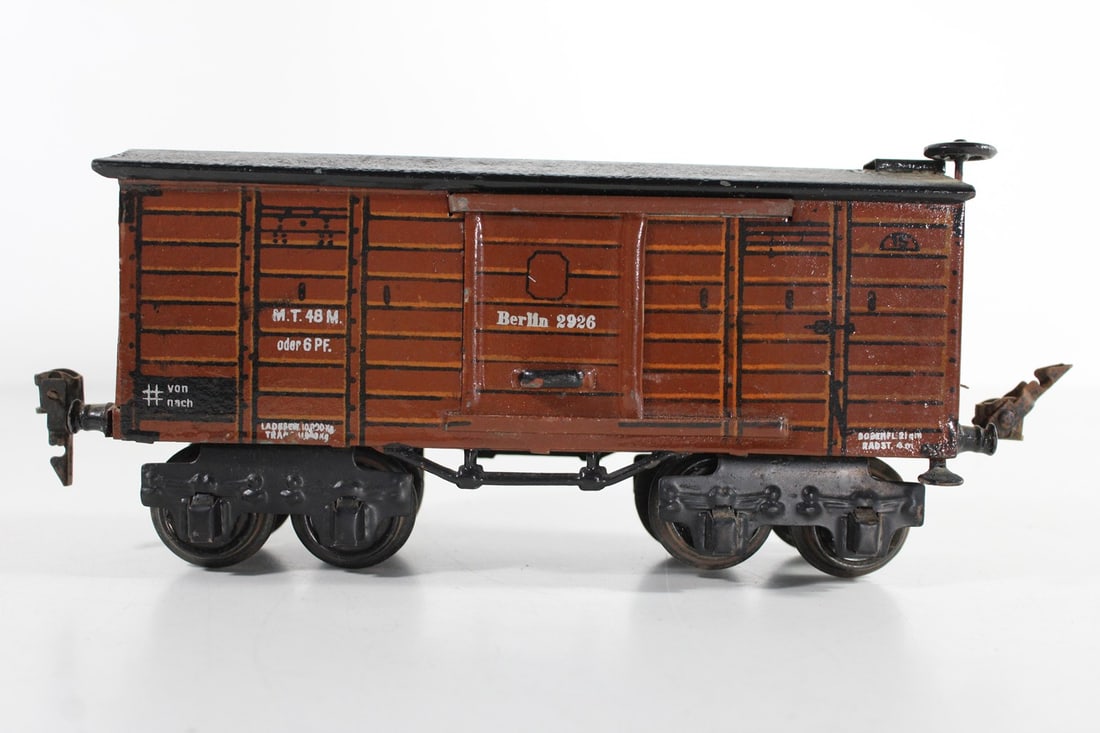 Marklin gauge 0 wagon 2926 "Berlin": Marklin gauge 0 wagon 2926 "Berlin" In top condition! Painted by hand! Worn, Z 2+