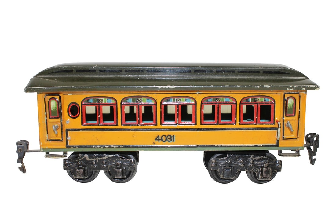 Marklin Gauge 0 Berlin S-Bahn 4031 Sidecar: Marklin Gauge 0 Berlin S-Bahn 4031 Sidecar Original! Extra rare! Only two other cars known Hand sample! Green / grey roof, yellow car, hand-painted, very old, used, Z 2-