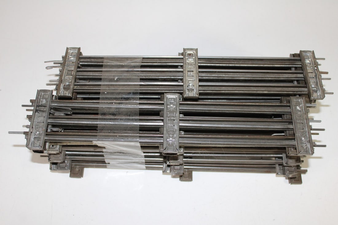 Marklin track 1 straight: Marklin track 1 straight 20 pieces, used, Z 2-3