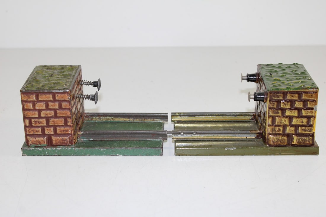 Marklin track 1 buffer stop: Marklin track 1 buffer stop used, NV, Z 3